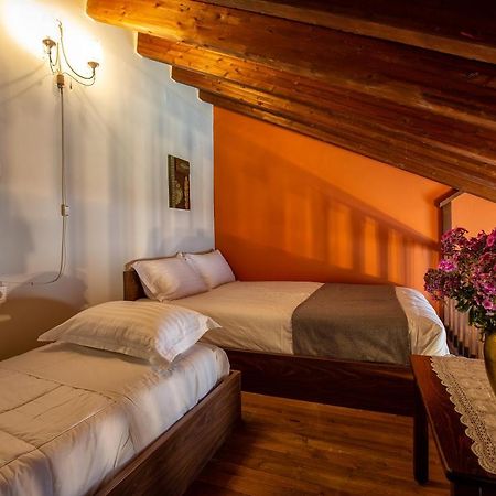 La Noi Guesthouse Szamarína Kültér fotó
