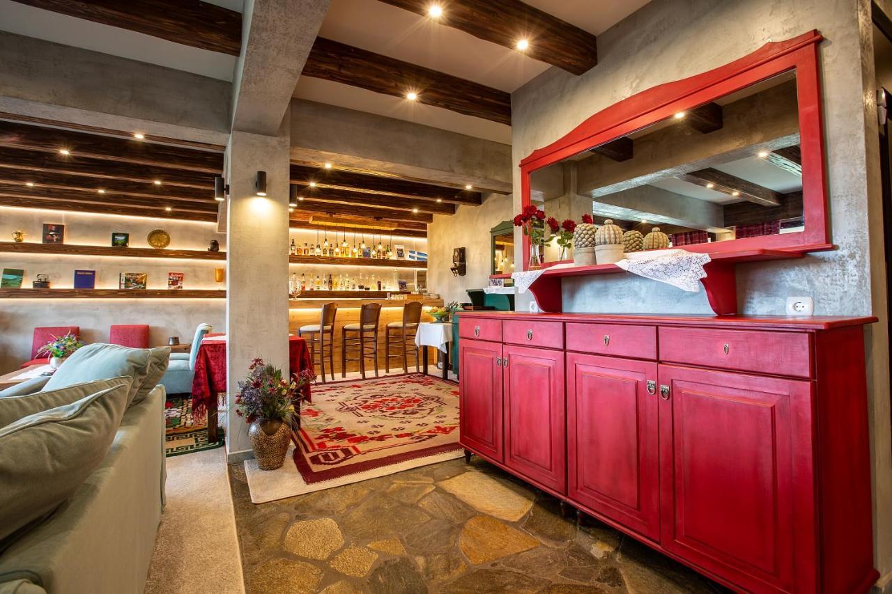 La Noi Guesthouse Szamarína Kültér fotó