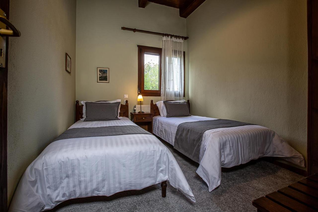 La Noi Guesthouse Szamarína Kültér fotó