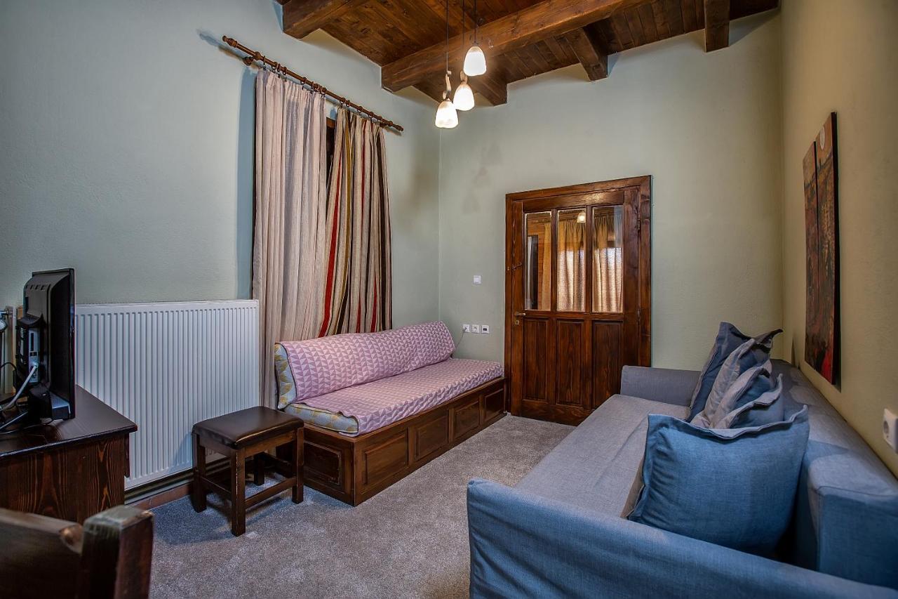 La Noi Guesthouse Szamarína Kültér fotó